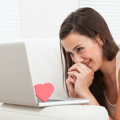 4 Reasons Why People Join Dating Sites