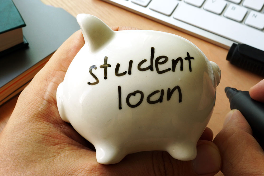 Explore Discover Bank’s affordable student loans