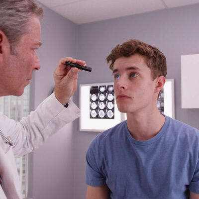 Ophthalmologist – How to Find One, Factors to Consider, and Fees